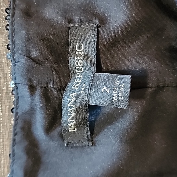 ⛅️ Banana Republic sequin Shift Dress ⛅️ - Picture 2 of 4